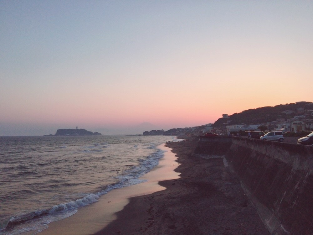 七里ヶ浜の夕焼けのアイキャッチ画像